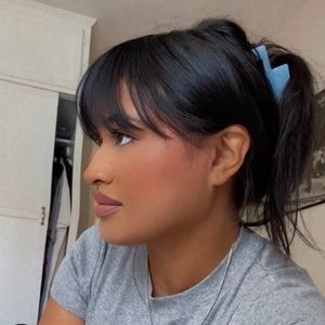 Meet your Posher, Monica